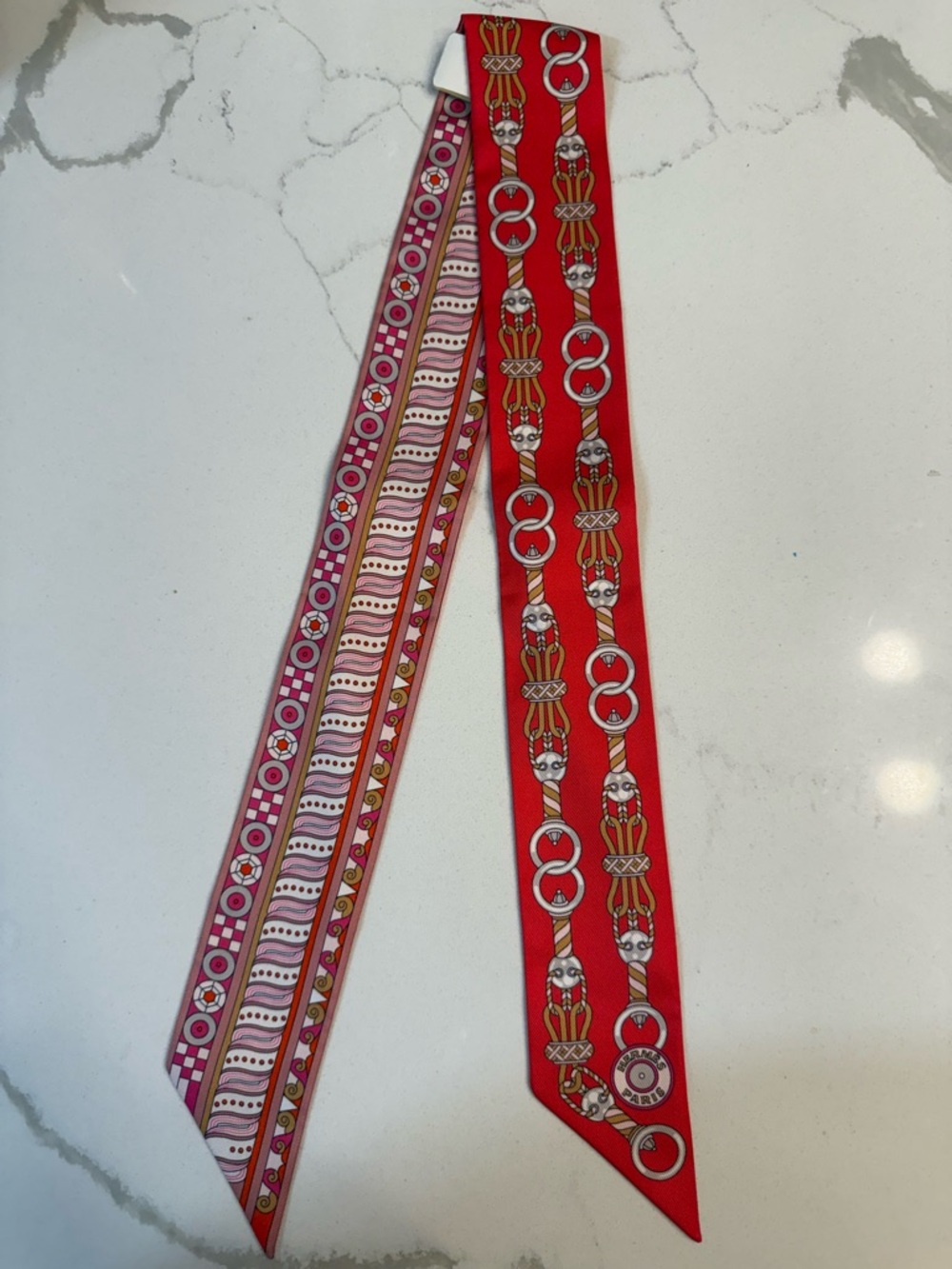 Hermes Silk Twilly Scarf Harnais en Rosace Qui